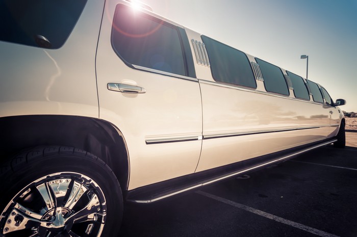 issaquah-limo-bus-service-1
